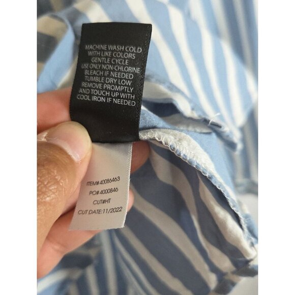 Torrid Women's Striped Button-Down Shirt Size 3 Blue & White Long Sleeve - Picture 4 of 6